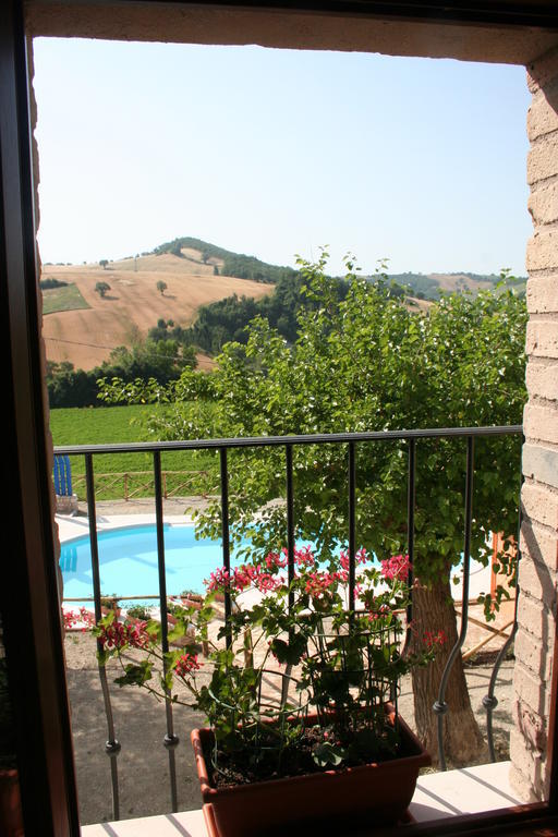 Agriturismo Il Casale Пергола Екстериор снимка