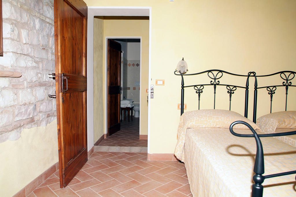 Agriturismo Il Casale Пергола Екстериор снимка